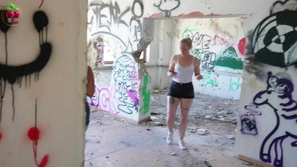 sexy foto nr. 1 von SCHLAMPENERZIEHUNG im LOSTPLACE!!! 3 GÖREN AO ABGEFICKT!