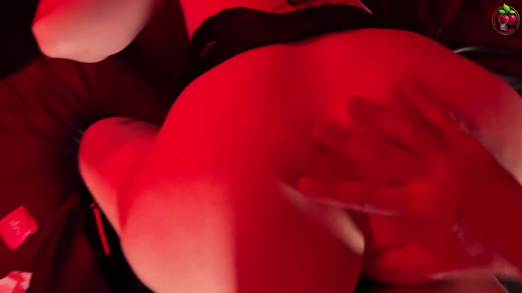 sexy foto nr. 7 von FICKDATE extrem - Rotlichtviertel: Deepthroat & Hardcore!