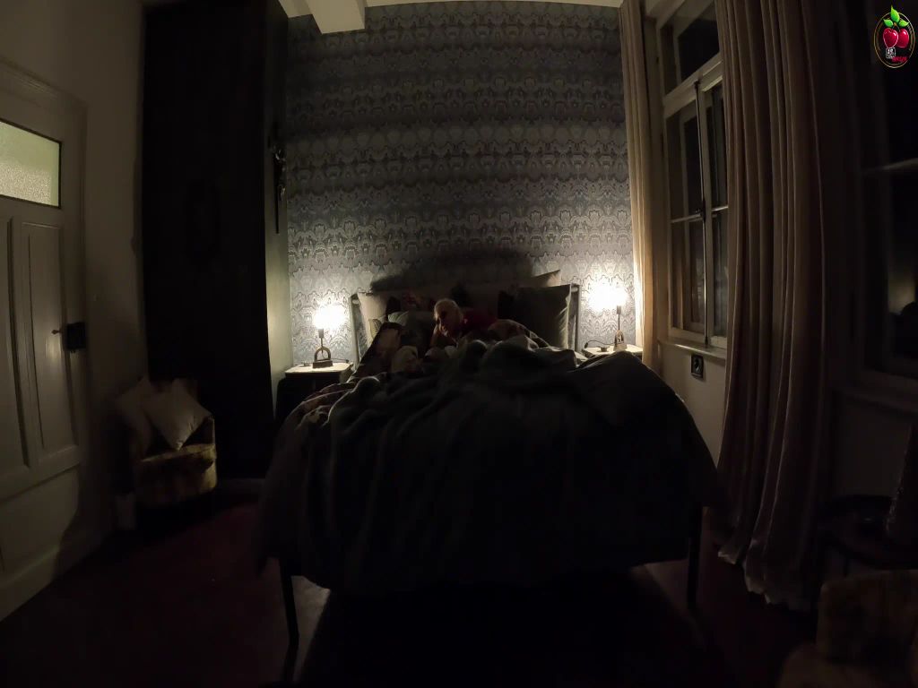 sexy foto nr. 1 von CHECK-IN im FICKHOTEL! Heimlicher FULLSWAP mit AO FICK