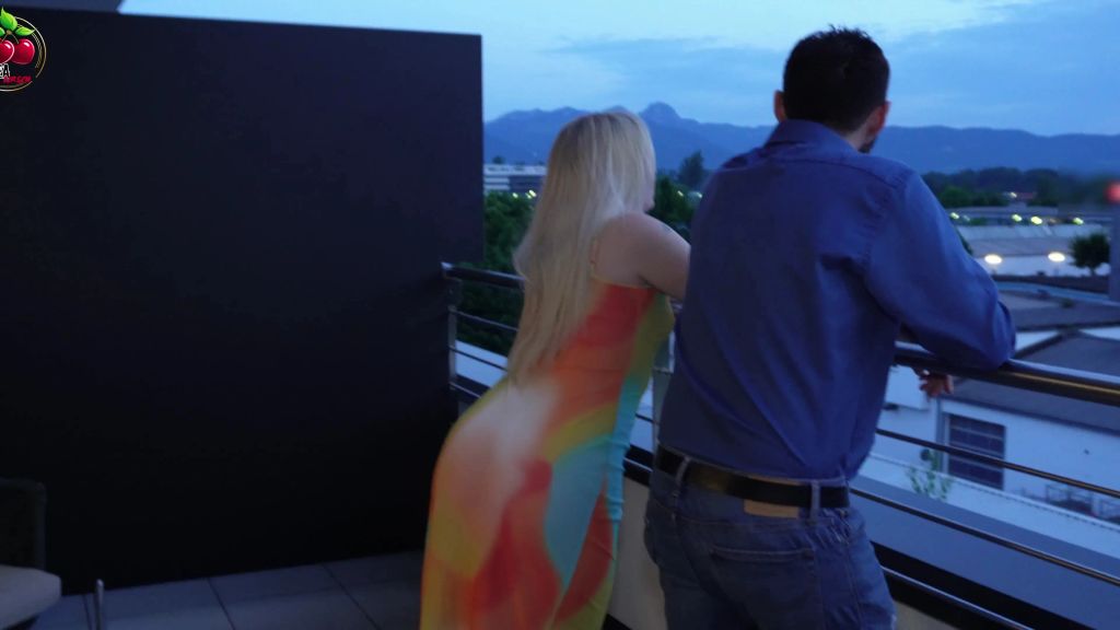 sexy foto nr. 9 von XXL SCHWANZ FICKT MICH HART & EIN GANZER ZUG SCHAUT ZU!