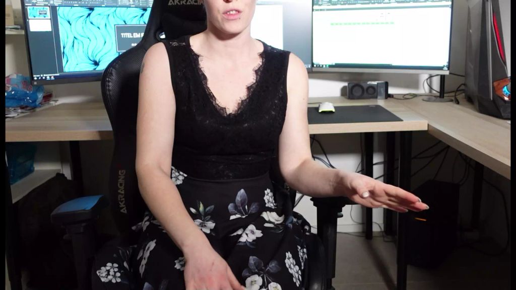 sexy foto nr. 2 von Soll ich deine Sekretärin sein ?