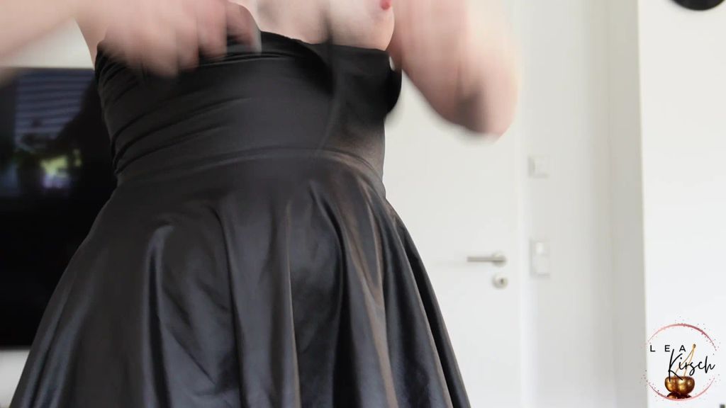 sexy foto nr. 2 von Bestellt, gefickt und weggeschickt!
