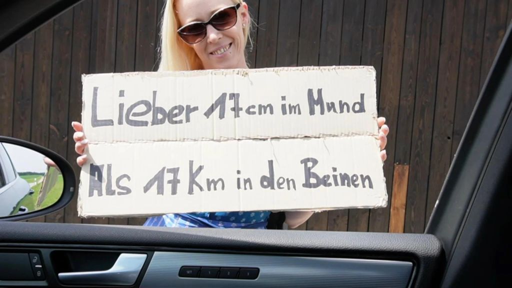 sexy foto nr. 10 von Outdoor Spermapussy! Perverses Angebot für Mitfahrgelegenhei