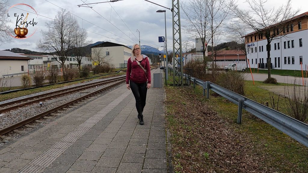 sexy foto nr. 1 von Spermawalk am Bahnhof! Abgeschleppt und vollgespritzt!