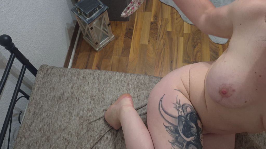 sexy foto nr. 3 von HEFTIGE Squirt Eskalation!! Von Kopf bis Fuß vollgespritzt