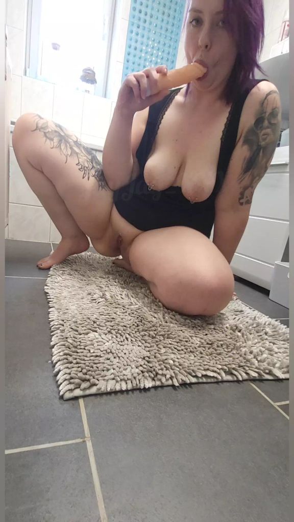 sexy foto nr. 3 von Zu PERVERS oder noch Geil?! Mein erstes Mal Ass to Mouth!