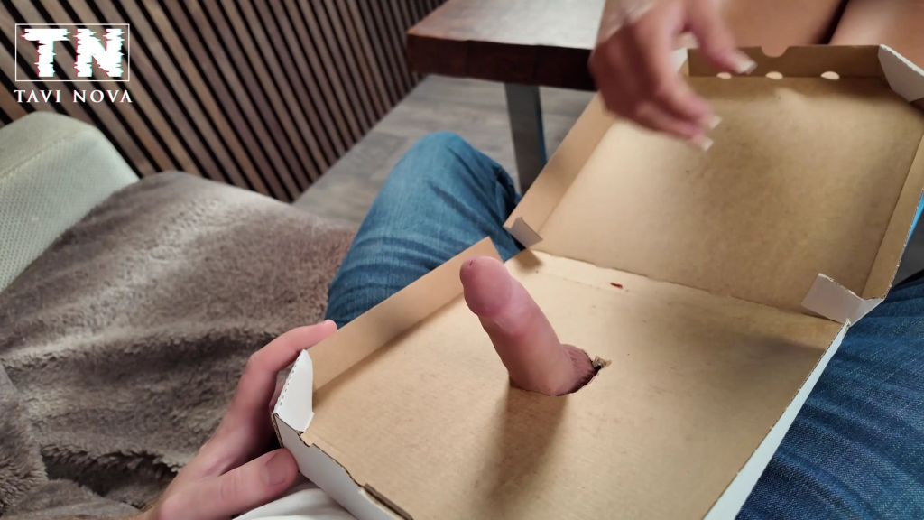 sexy foto nr. 1 von SCHWANZ STATT PIZZA!!