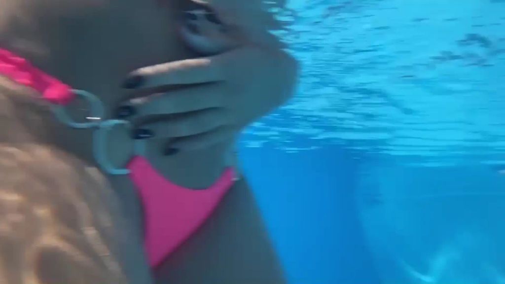 sexy foto nr. 4 von POOL ORGASMUS!!! Unter Wasser !!!