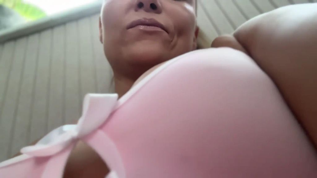sexy foto nr. 4 von OSTER BLASEN! Ich sauge dir die Eier leer!