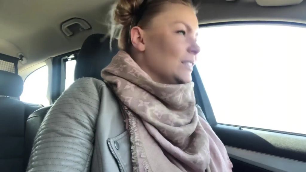 sexy foto nr. 2 von geile Spritztour! Quicky bei der Autofahrt!!