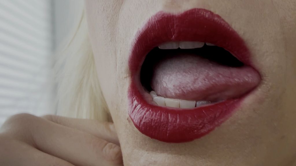 sexy foto nr. 1 von PURE RED LIPS!!