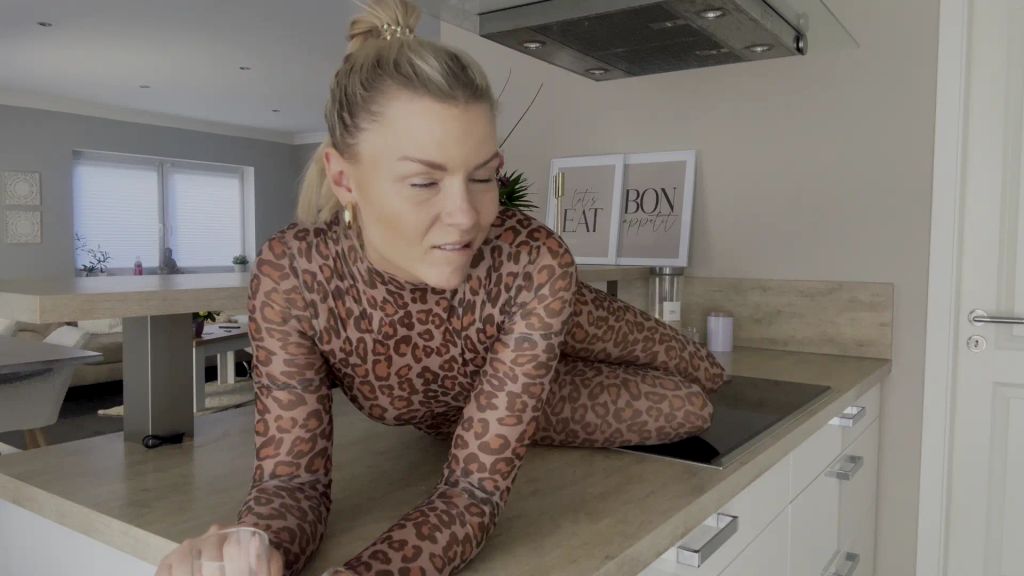 sexy foto nr. 2 von Lecker Mäulchen!! Gib mir deinen Penis Saft !