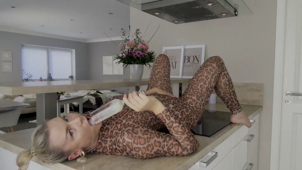 sexy foto nr. 4 von Lecker Mäulchen!! Gib mir deinen Penis Saft !