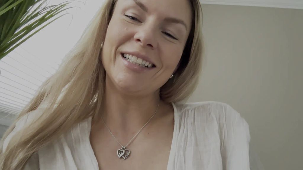 sexy foto nr. 2 von Nippel Blitzer! Verwöhn mir meine Titten !