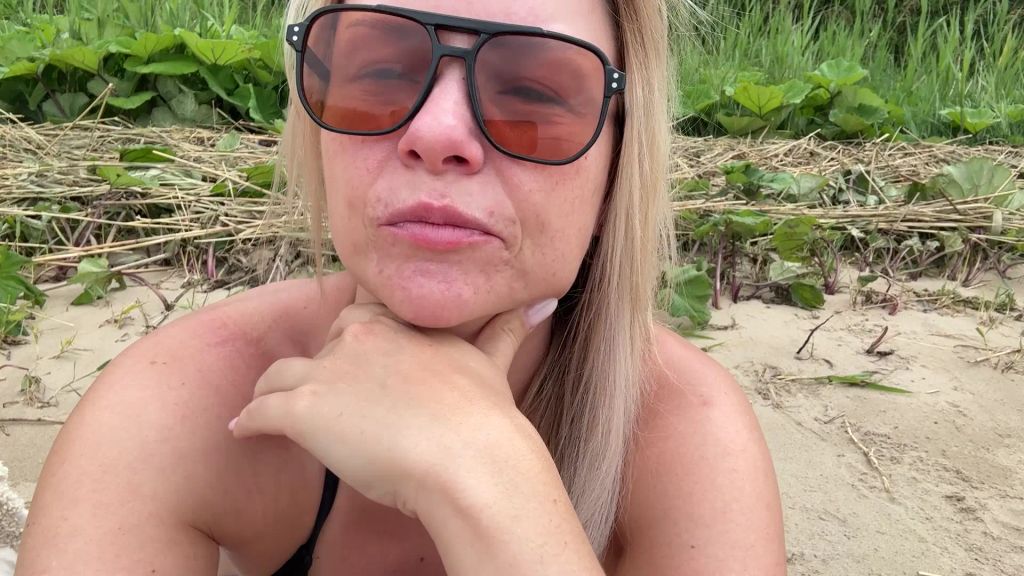 sexy foto nr. 4 von Urlaubstag am Strand. Mit pipi Pause