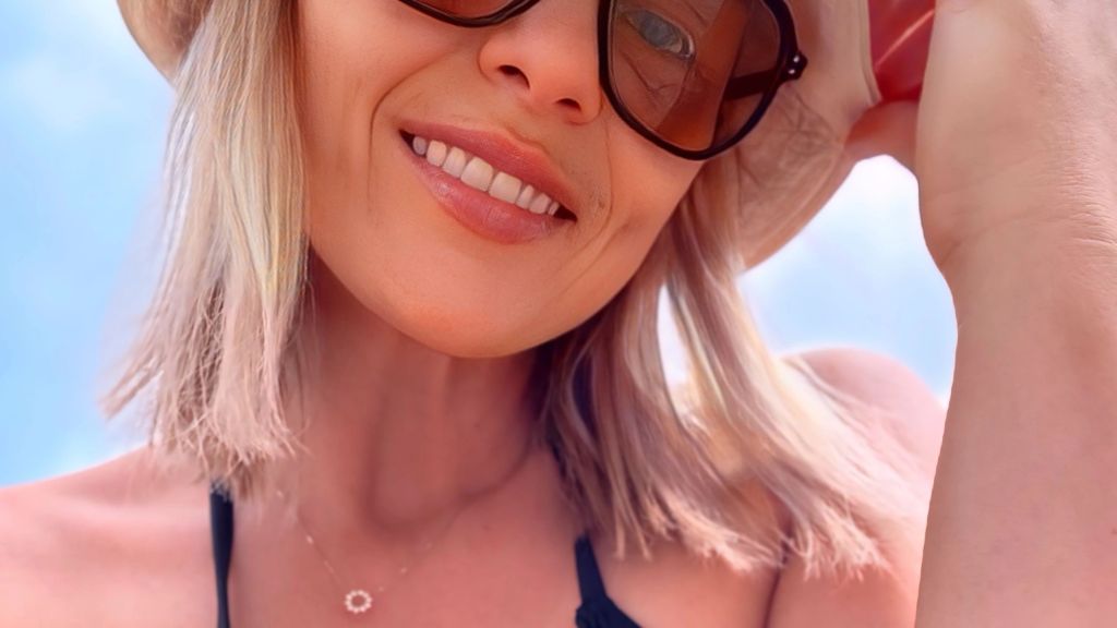 sexy foto nr. 8 von Urlaubstag am Strand. Mit pipi Pause