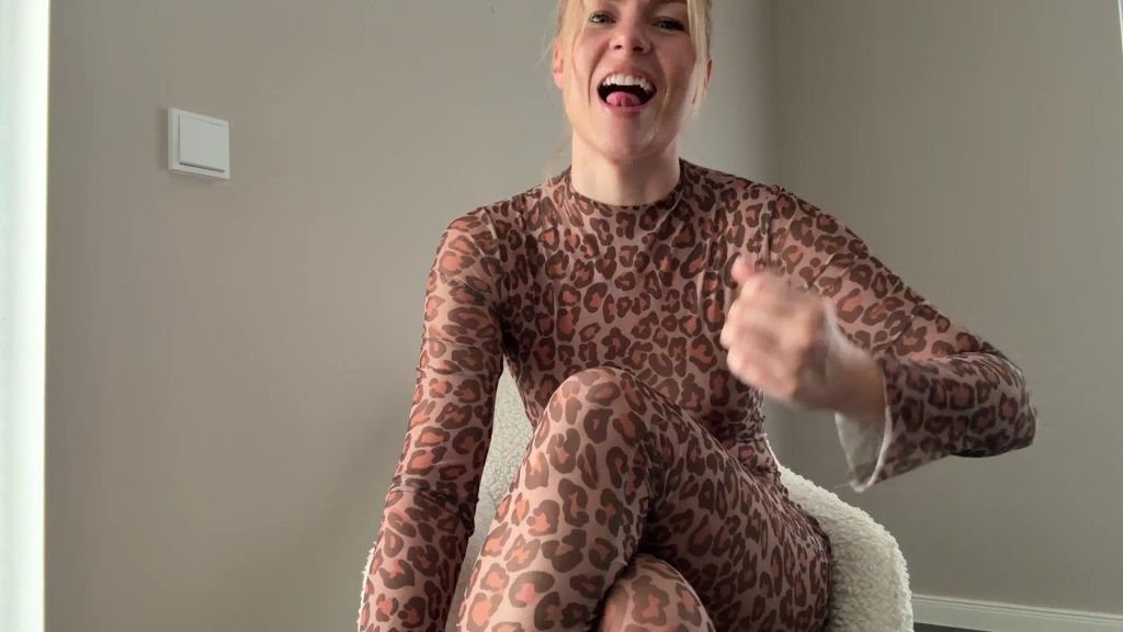 Vorschaubild 5 zum Video „Leo Catsuit! Challenge mit Countdown!“