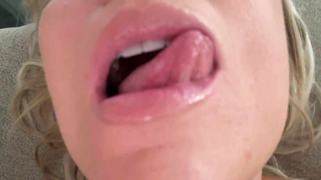 Vorschaubild zum Video „Cum in my Mouth !!!“ von Bibixxx