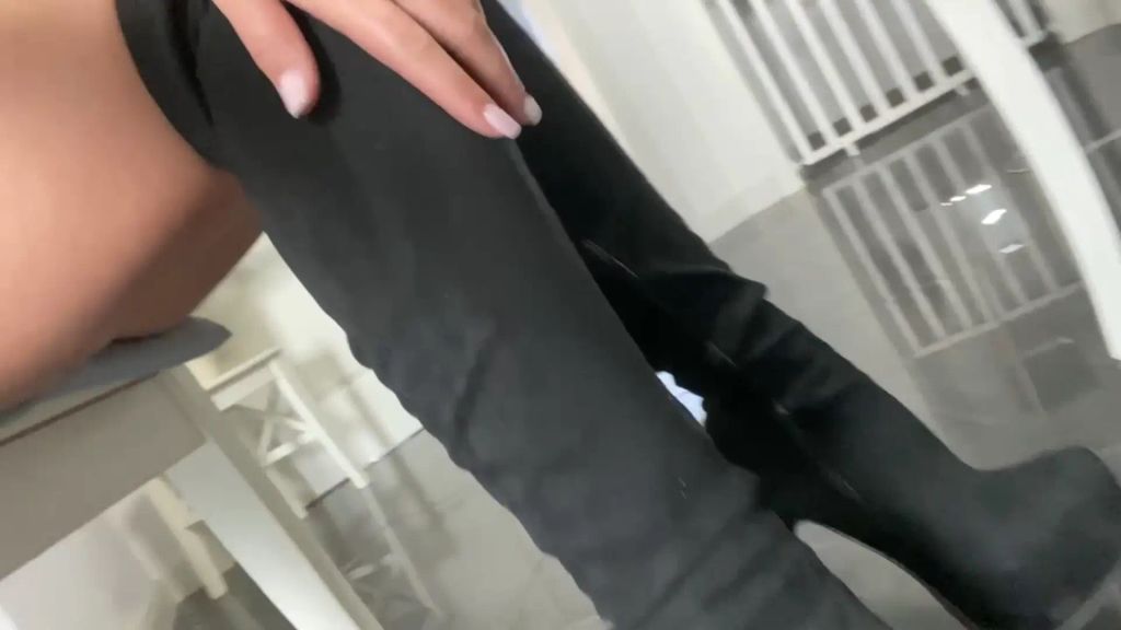 sexy foto nr. 4 von Öliges Pussy & Arsch Vergnügen...