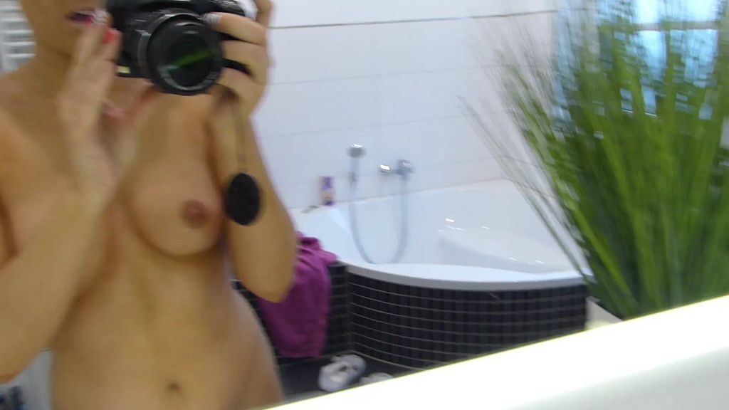 sexy foto nr. 8 von STIEFBRUDER filmt mich heimlich!!  Dieses Schwein!!!