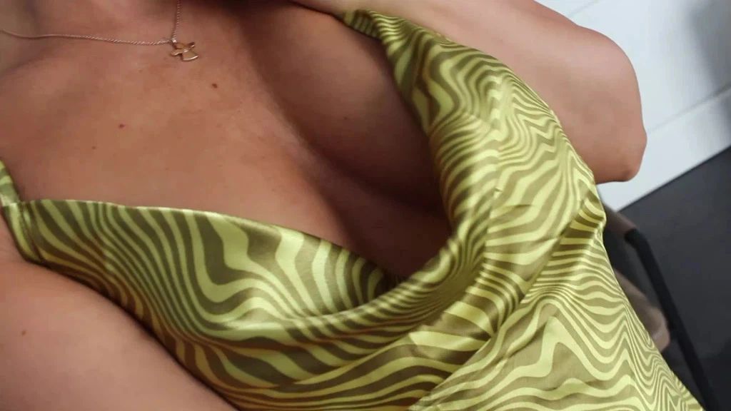 sexy foto nr. 10 von Knie dich vor mich und LECK MICH!!!!  SOFORT!!!