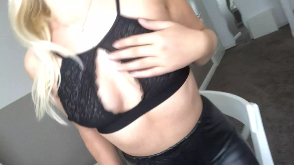 sexy foto nr. 3 von MUSCHI- ORGASMUS/ SELBSTBEFRIEDIGUNG!!!