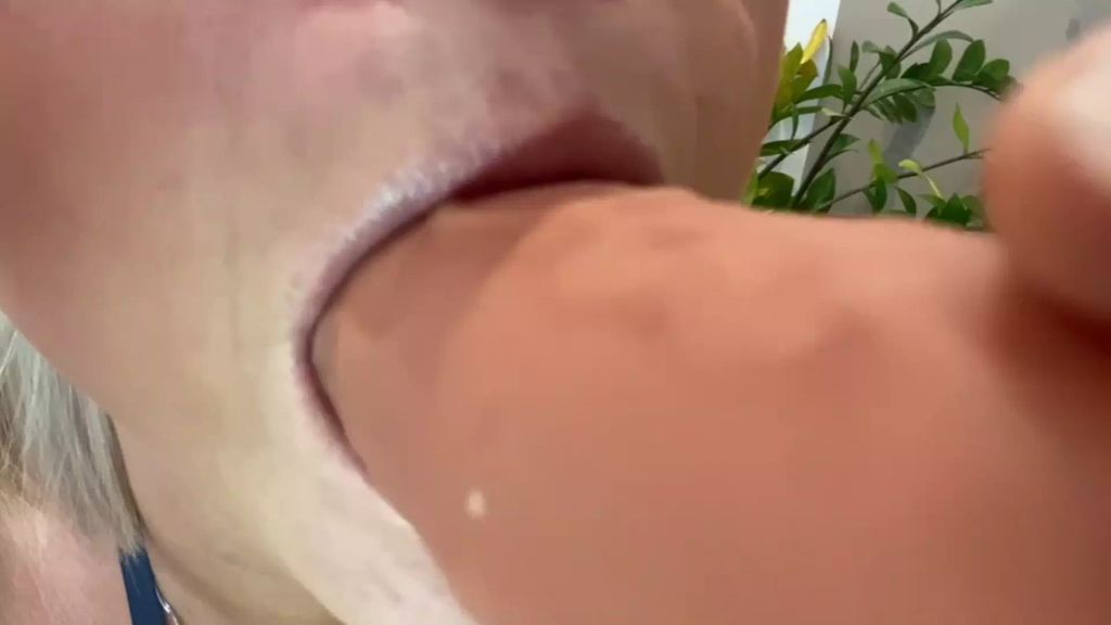 sexy foto nr. 6 von XXL Schwanz blasen mit Sperma!! Dirty talk voice over!!