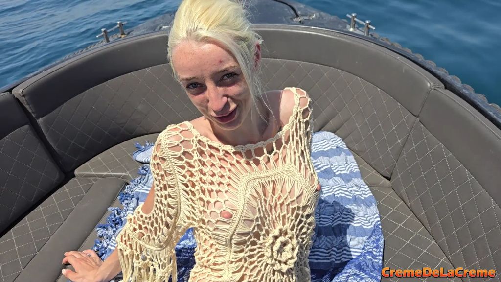 sexy foto nr. 3 von Kapitän auf hoher See gefickt