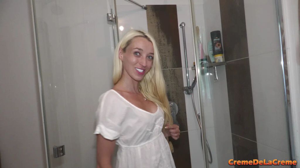 sexy foto nr. 2 von Im weißen Kleid geduscht