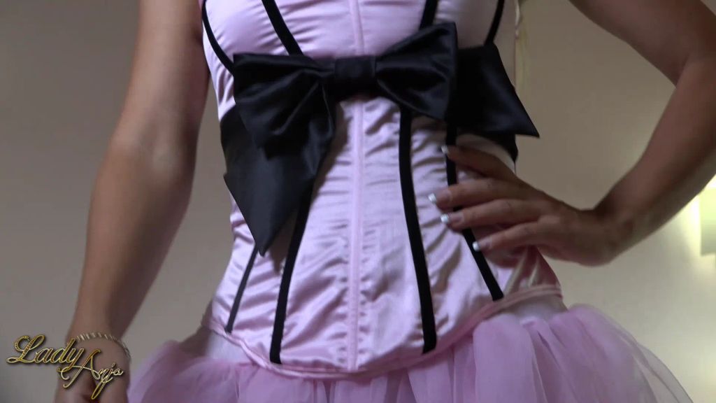 sexy foto nr. 2 von Zahlsklave! Geboren um zu blechen!