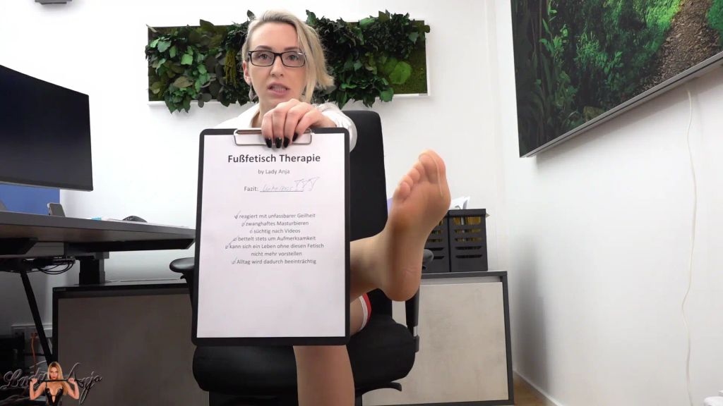 sexy foto nr. 5 von Fußfetisch Therapie-Sitzung!