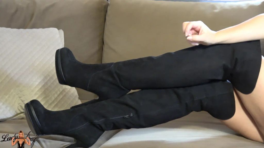 sexy foto nr. 2 von Kontofick extrem: Versicherungsauslöse gekrallt!