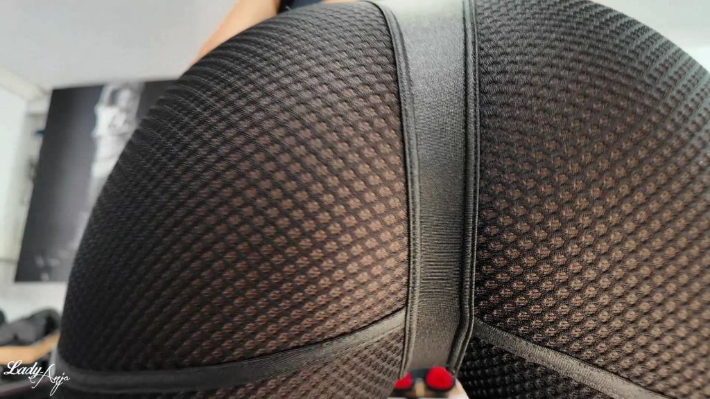 sexy foto nr. 3 von After Gym Facesitting