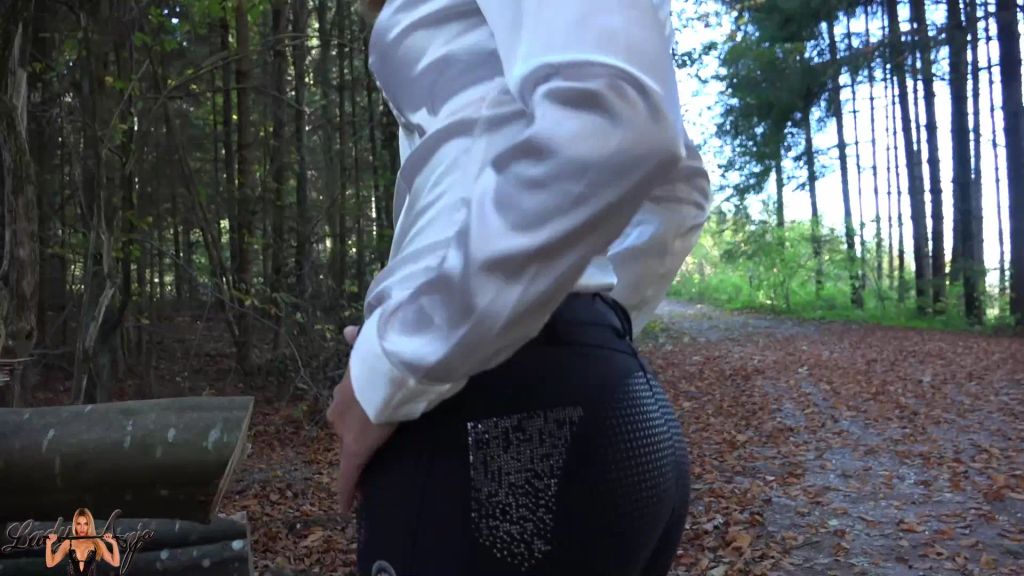 Vorschaubild 4 zum Video „Geil auf Leder-Reitstiefel?“