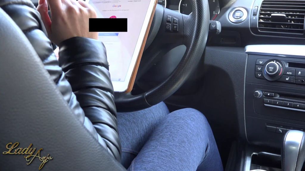 sexy foto nr. 1 von Vom Loser zum Glückspilz: Erstes Treffen mit Geldübergabe