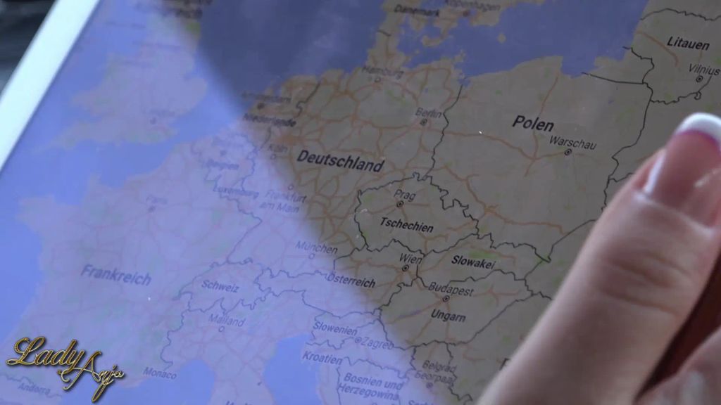 sexy foto nr. 2 von Vom Loser zum Glückspilz: Erstes Treffen mit Geldübergabe