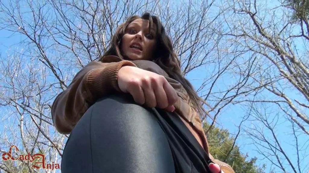 sexy foto nr. 3 von Frischluft für‘s Sklavenhirn?!