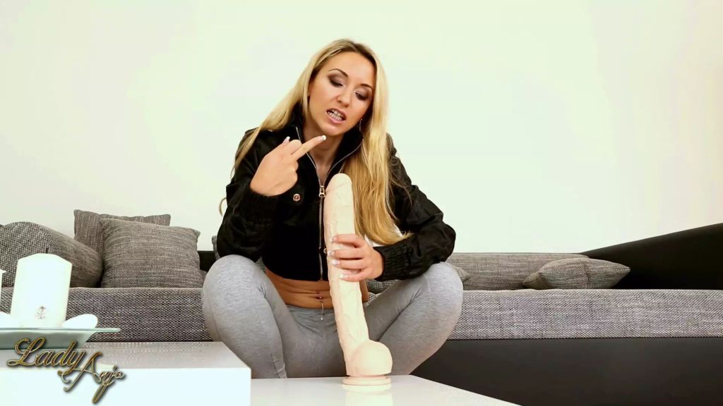 sexy foto nr. 8 von Sissy Anal Training Master Level!