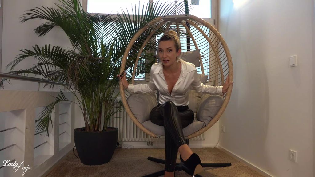 sexy foto nr. 5 von Heute wird unterschrieben!