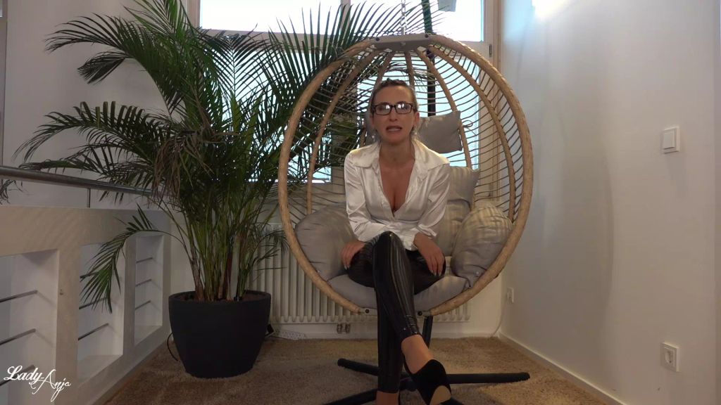 sexy foto nr. 6 von Heute wird unterschrieben!