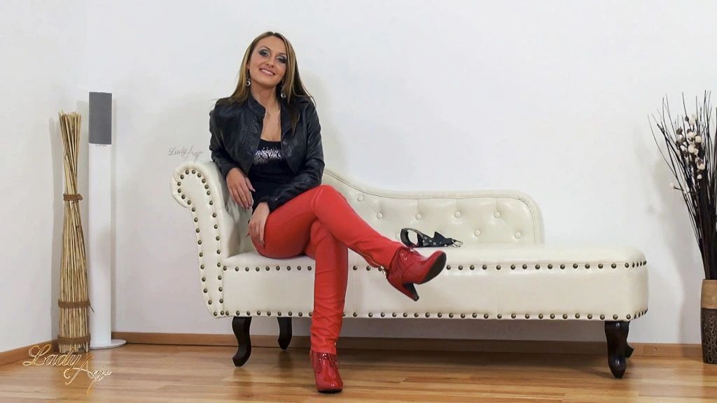 sexy foto nr. 10 von Nüsseknackerin Lady Anja