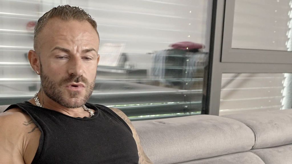 sexy foto nr. 1 von Mitbewohner wird beim Anblick meiner Fotze krass horny