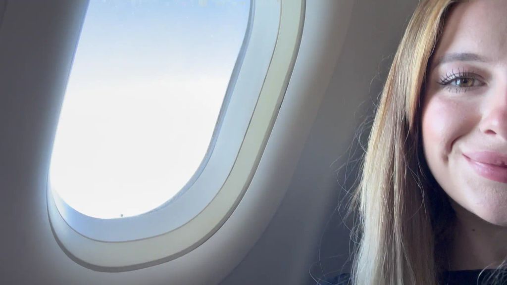 sexy foto nr. 1 von SB im Flugzeug
