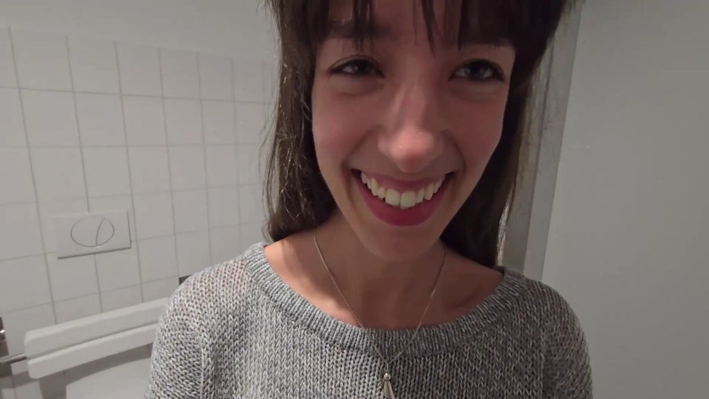 Vorschaubild 4 zum Video „So war das nicht geplant! Stadtführung ESKALIERT komplett!“