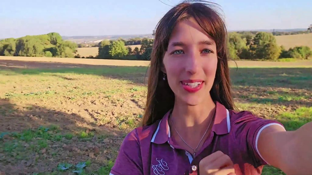 Vorschaubild 3 zum Video „Ich musste es einfach tun! Outdoor Blase enleert!“