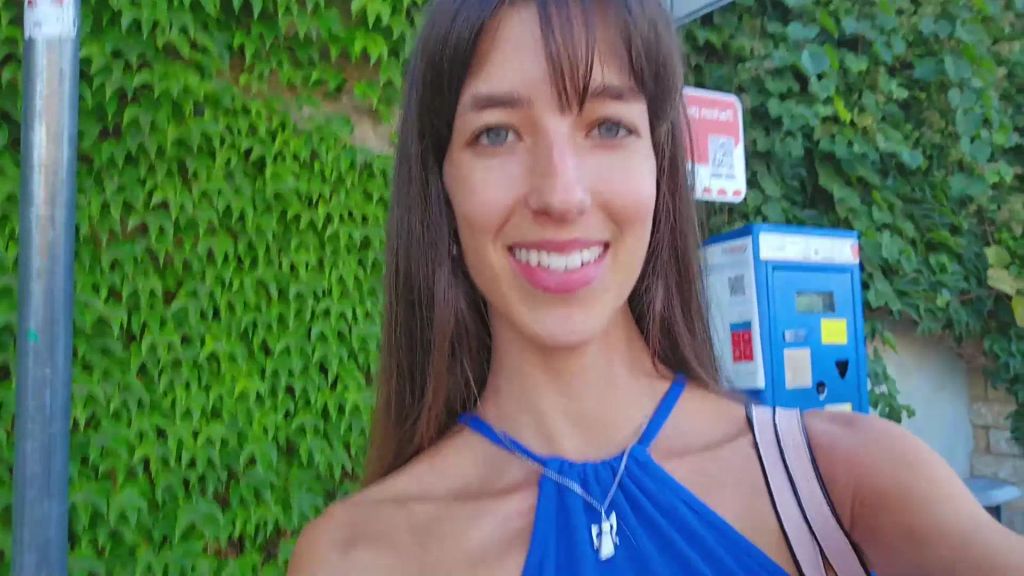 Vorschaubild 2 zum Video „Der günstigste Blowjob auf VX? Ein Blowjob für einen Strafzettel!“