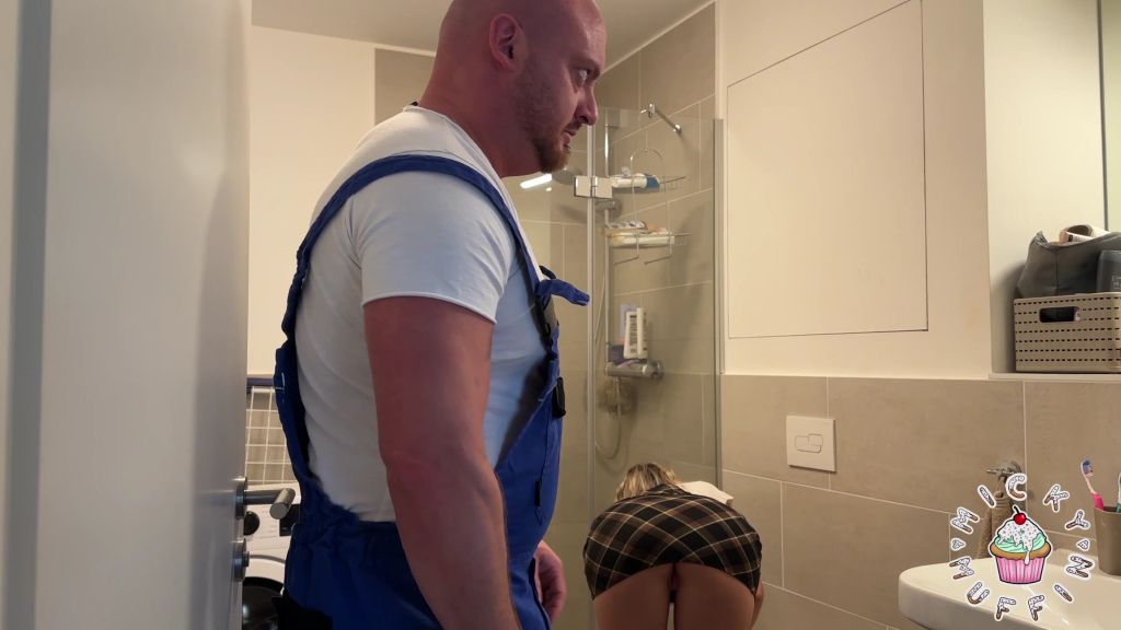 sexy foto nr. 2 von Tropfen, Hämmern, Stopfen – Handwerker Action👨🏻🔧