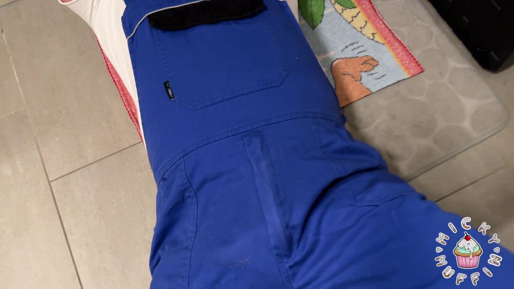 sexy foto nr. 3 von Tropfen, Hämmern, Stopfen – Handwerker Action👨🏻🔧