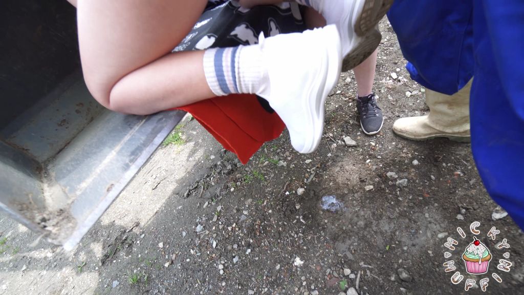 sexy foto nr. 8 von Untervögelter Bauer nimmt sich was er will!
