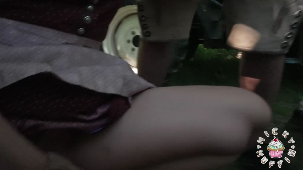 sexy foto nr. 3 von So versaut geht’s zum Volksfest!
